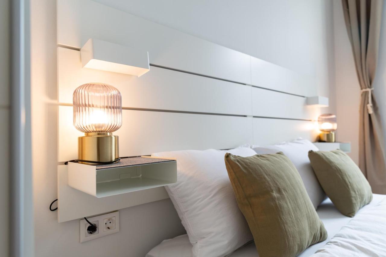 Cozy, Generous City Apartment - 10 Min To City-Centre - Contactless 24H Check-In Wina Bagian luar foto