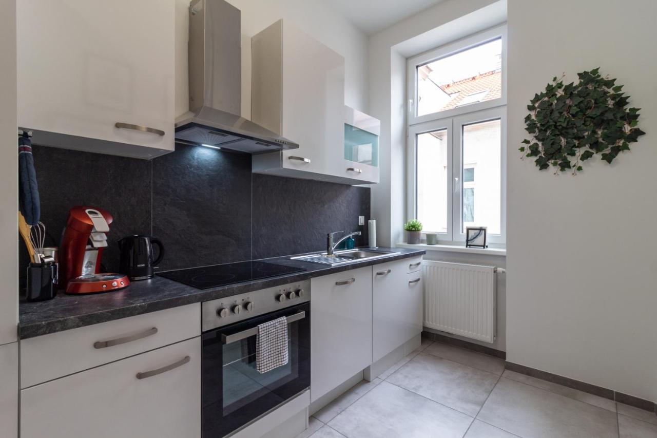 Cozy, Generous City Apartment - 10 Min To City-Centre - Contactless 24H Check-In Wina Bagian luar foto