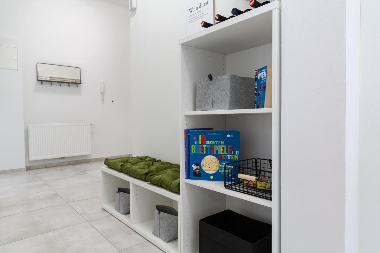 Cozy, Generous City Apartment - 10 Min To City-Centre - Contactless 24H Check-In Wina Bagian luar foto