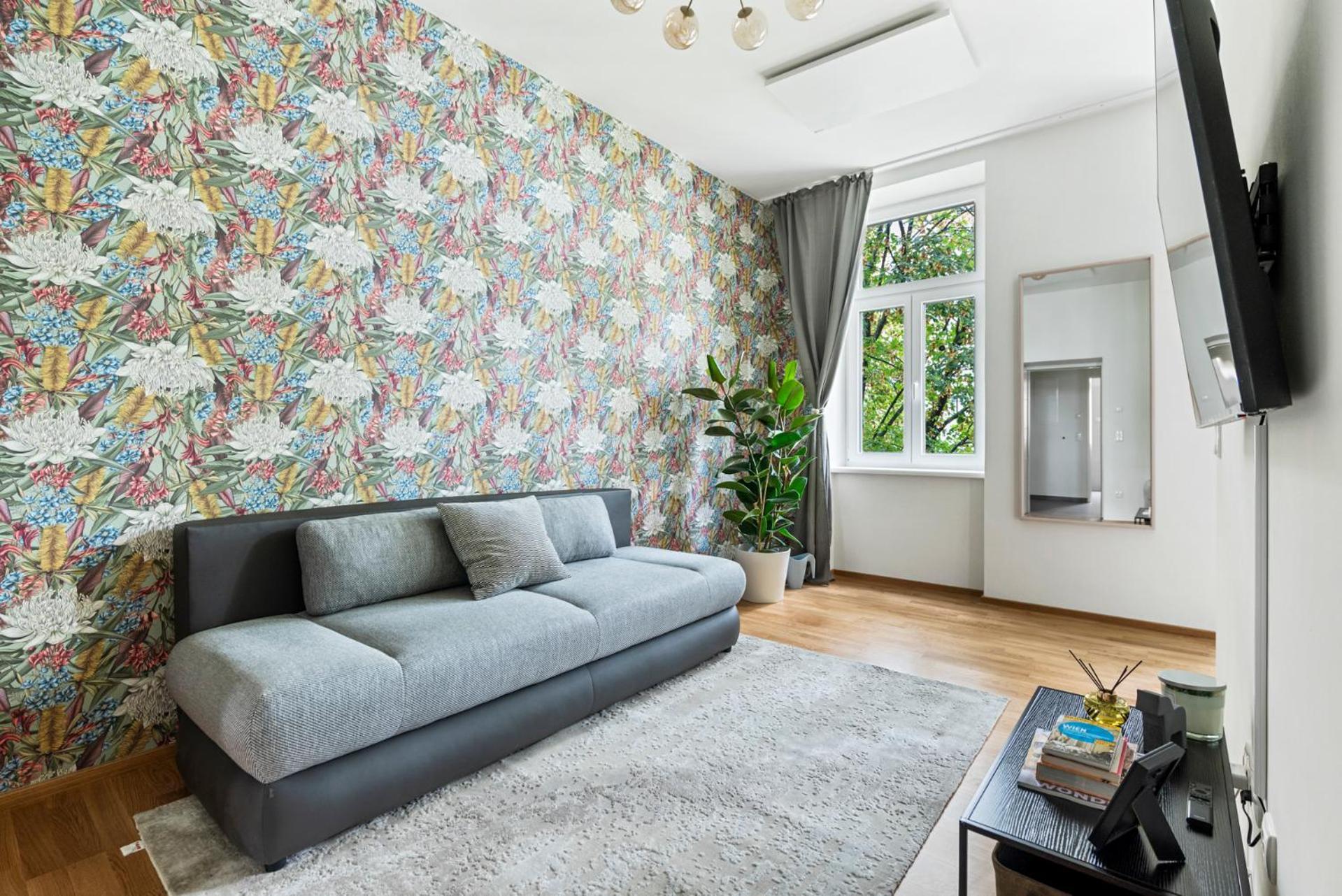 Cozy, Generous City Apartment - 10 Min To City-Centre - Contactless 24H Check-In Wina Bagian luar foto