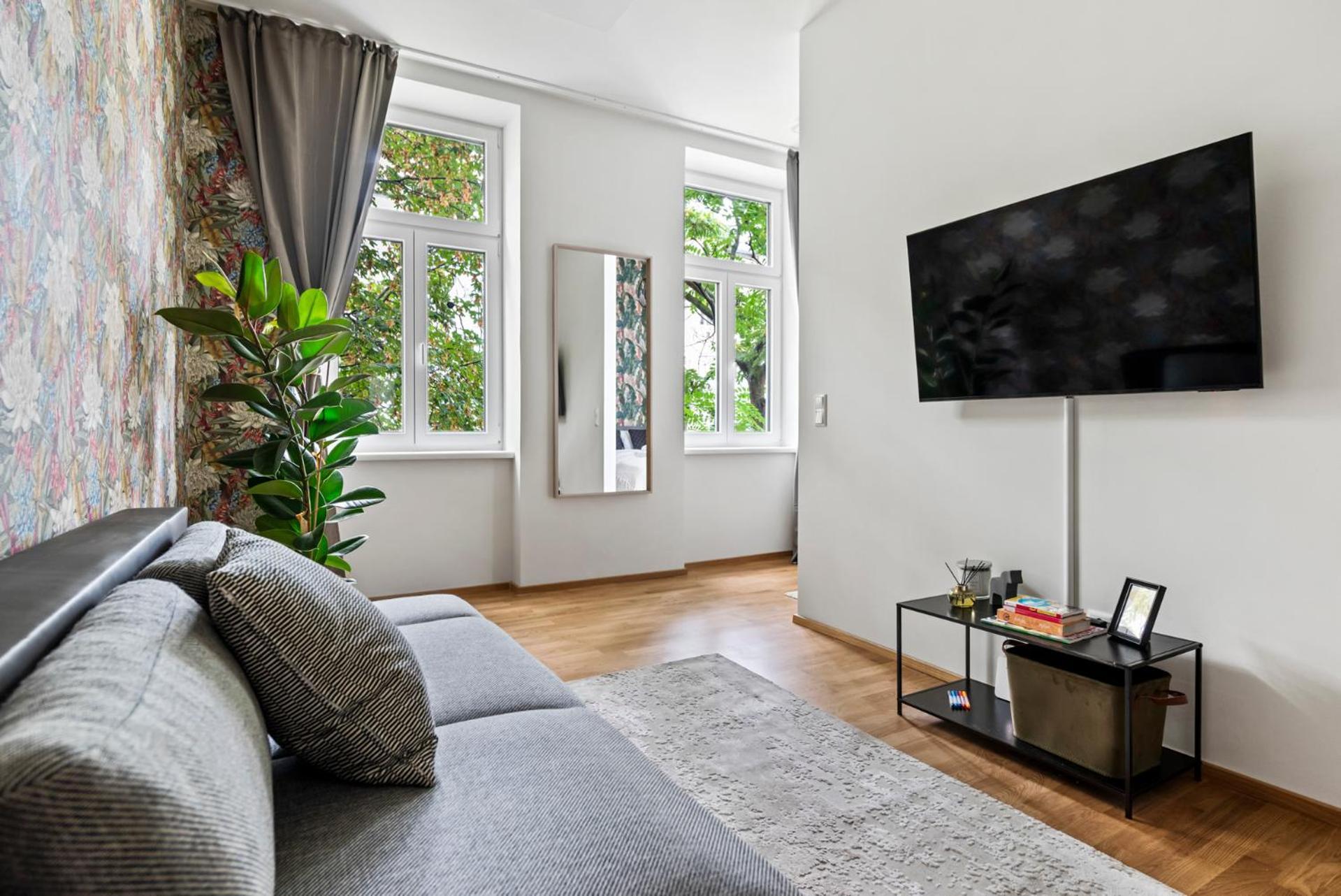 Cozy, Generous City Apartment - 10 Min To City-Centre - Contactless 24H Check-In Wina Bagian luar foto
