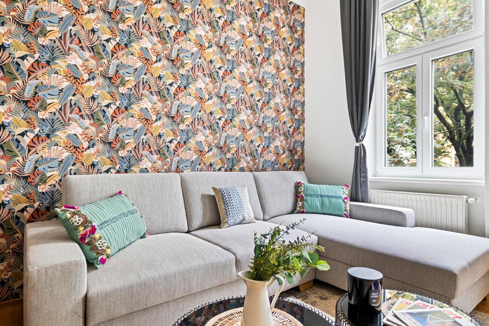 Cozy, Generous City Apartment - 10 Min To City-Centre - Contactless 24H Check-In Wina Bagian luar foto