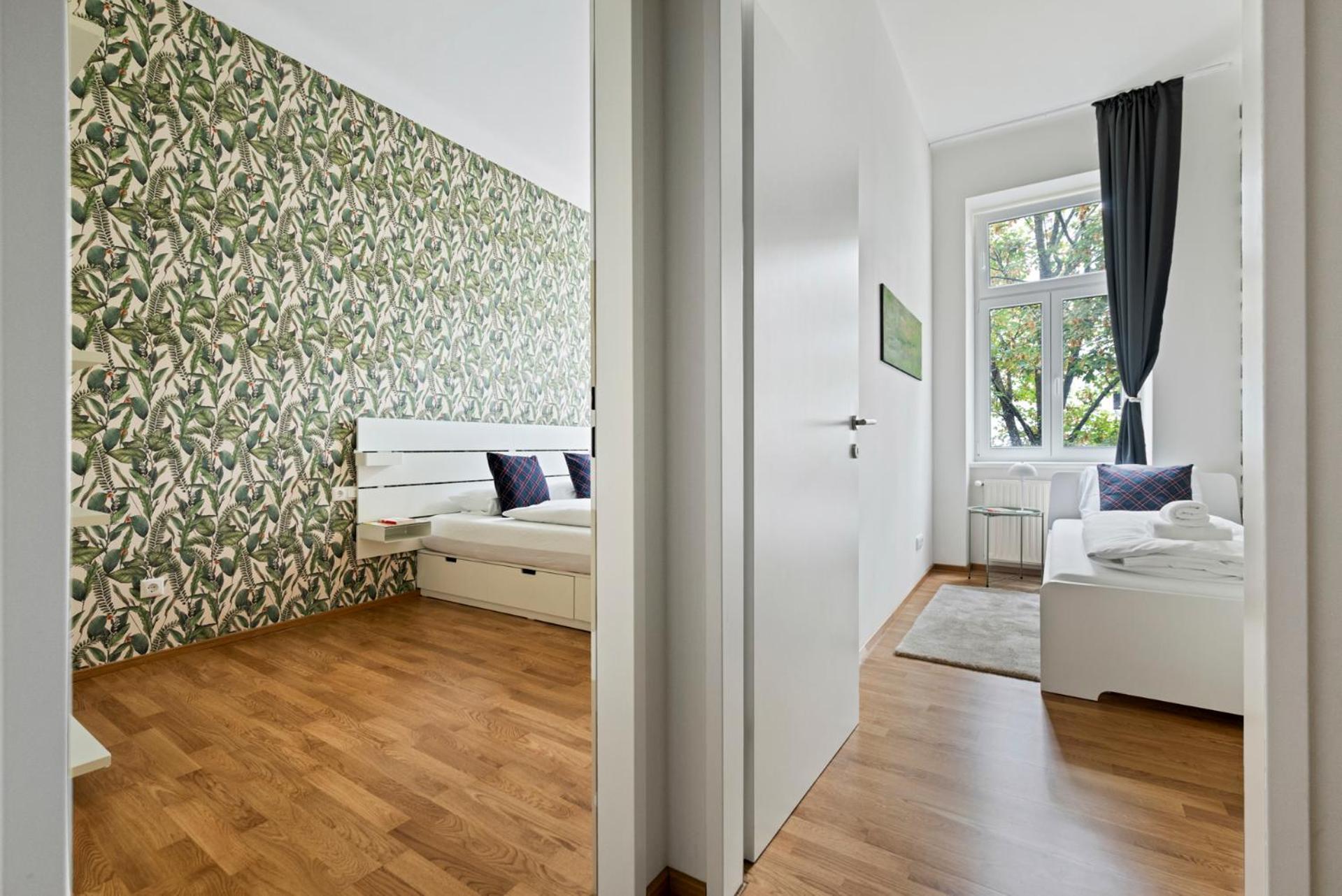 Cozy, Generous City Apartment - 10 Min To City-Centre - Contactless 24H Check-In Wina Bagian luar foto