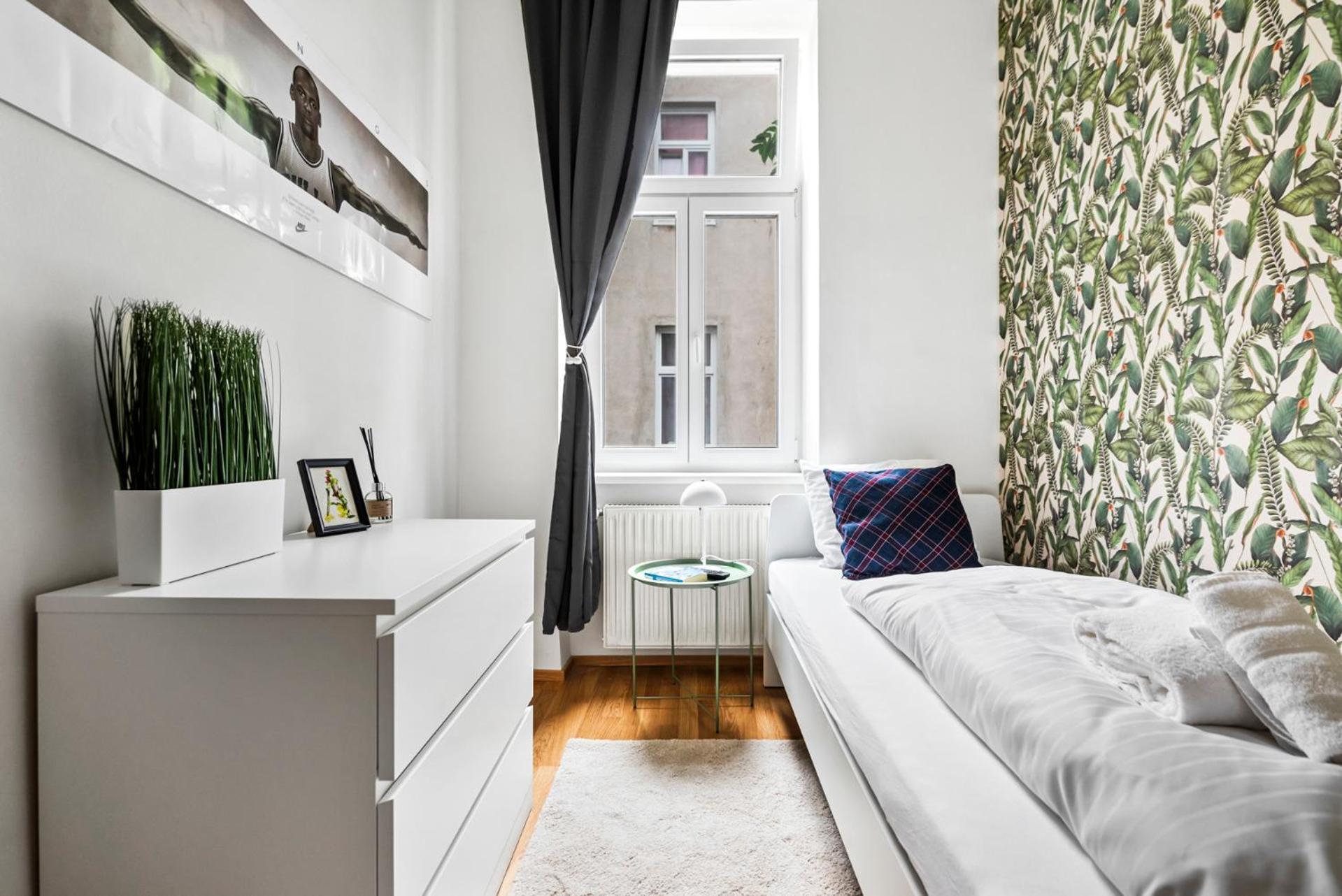 Cozy, Generous City Apartment - 10 Min To City-Centre - Contactless 24H Check-In Wina Bagian luar foto